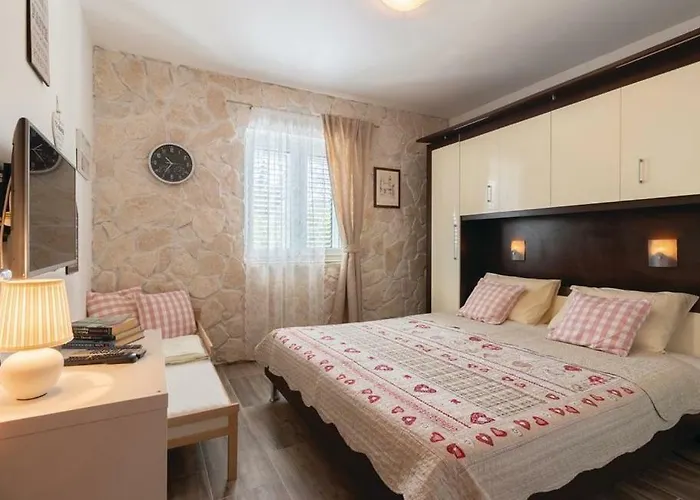 Jelavic Apartmán Sutomiscica