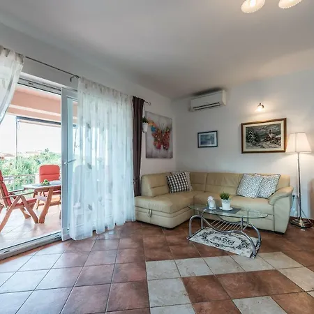 Jelavic Apartmán Sutomiscica