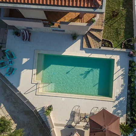 Apartamento Jelavic Sutomiscica