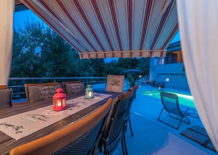 Appartement Jelavic Sutomiscica