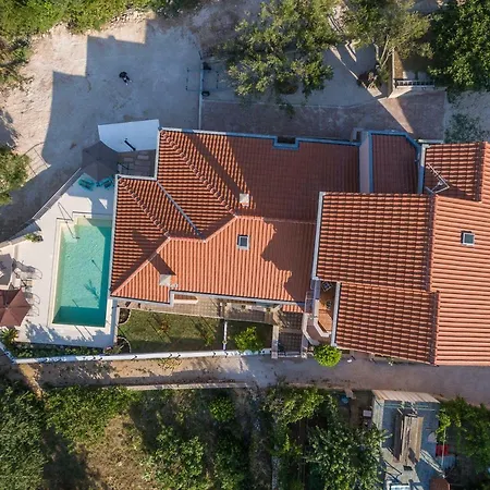 Jelavic Apartamento Sutomiscica