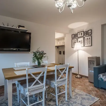 Jelavic Apartamento Sutomiscica